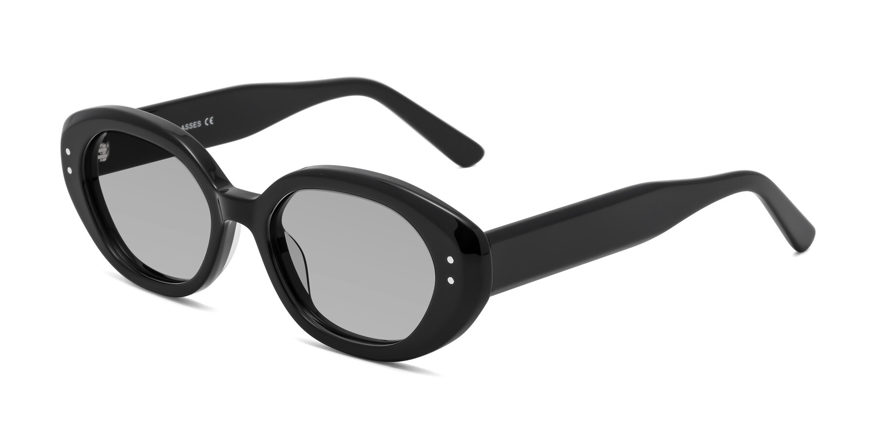 Angle of Quuen in Black with Light Gray Tinted Lenses