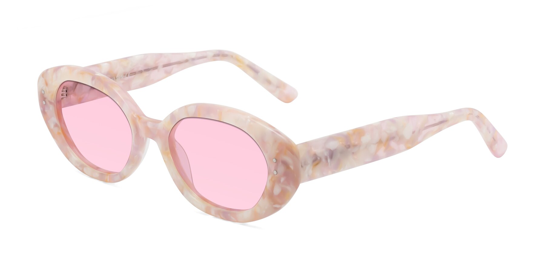 Angle of Quuen in Light Pink Tortoise with Light Pink Tinted Lenses