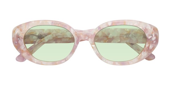 Front of Quuen in Light Pink Tortoise