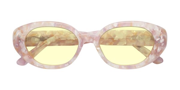 Front of Quuen in Light Pink Tortoise