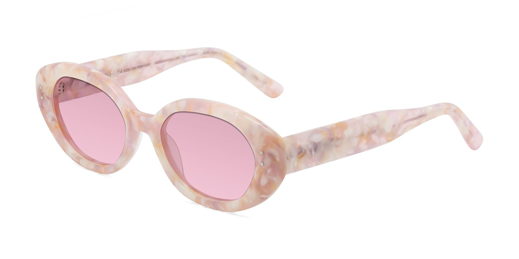 Angle of Quuen in Light Pink Tortoise with Light Wine Tinted Lenses