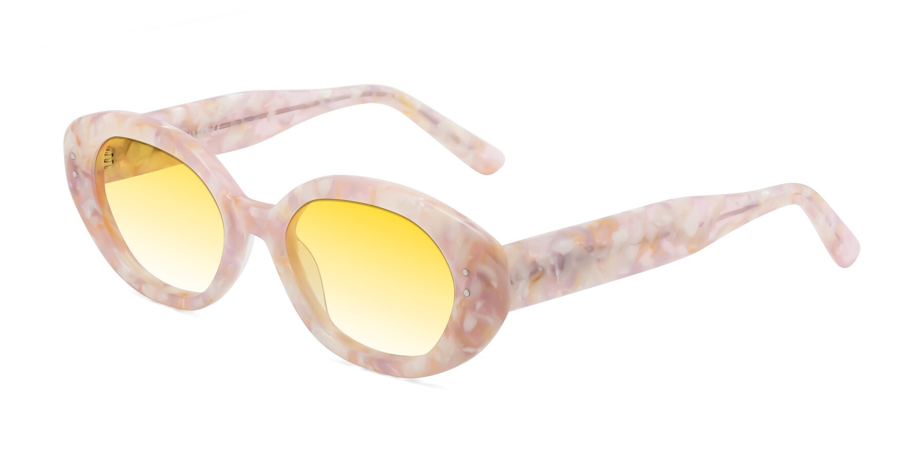 Angle of Quuen in Light Pink Tortoise with Yellow Gradient Lenses