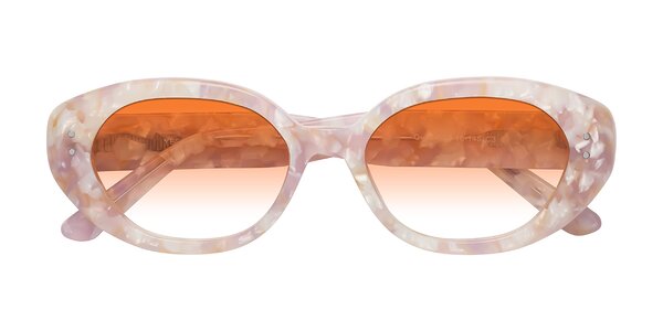 Front of Quuen in Light Pink Tortoise