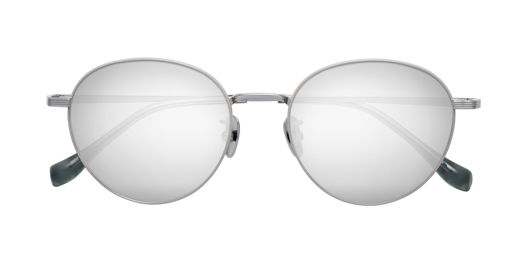 Folded Front of Sahala in Gray-Silver with Silver Mirrored Lenses