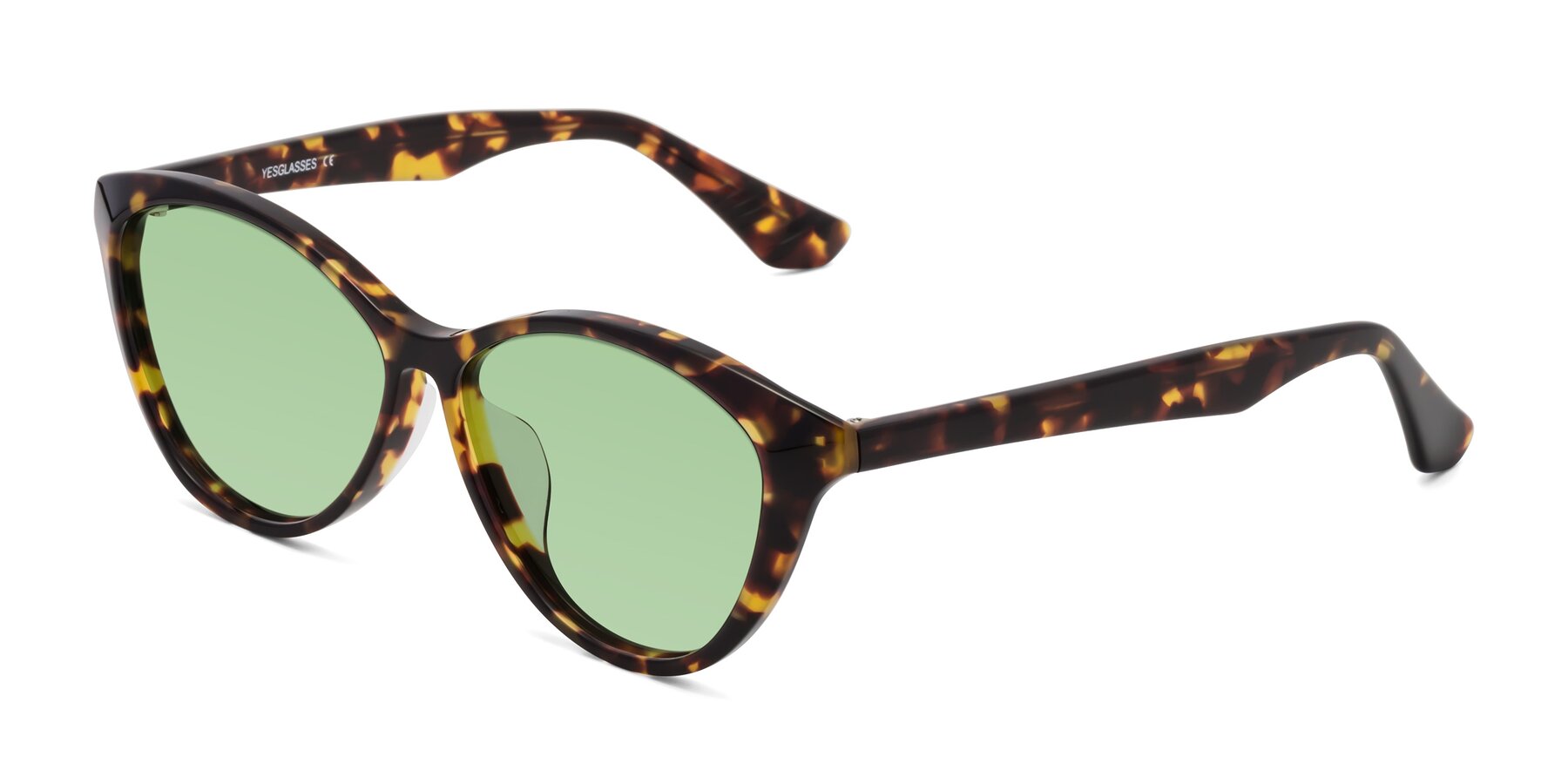 Angle of Casualness in Tortoise with Medium Green Tinted Lenses