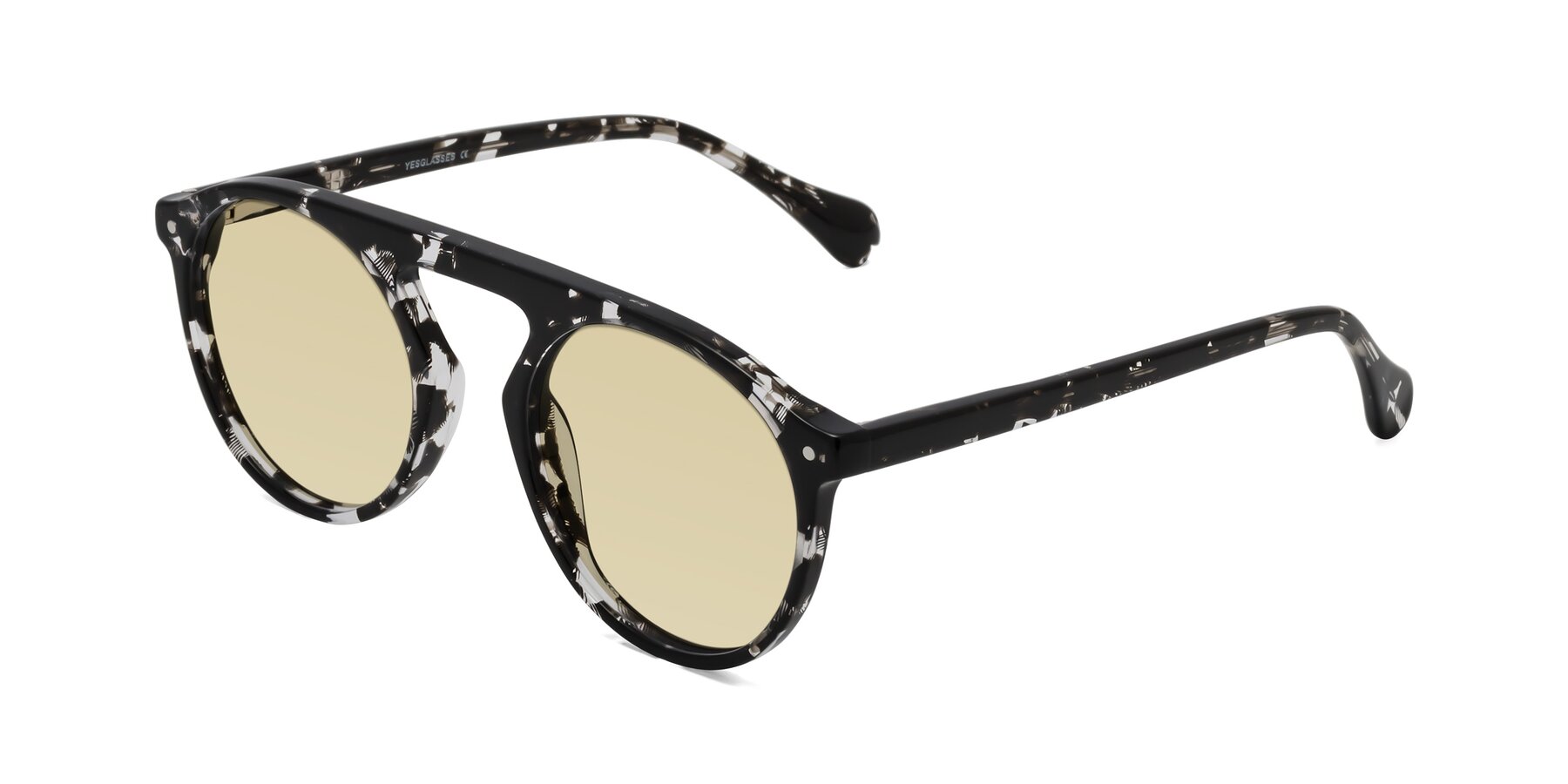 Angle of Gardon in Black Tortoise with Light Champagne Tinted Lenses