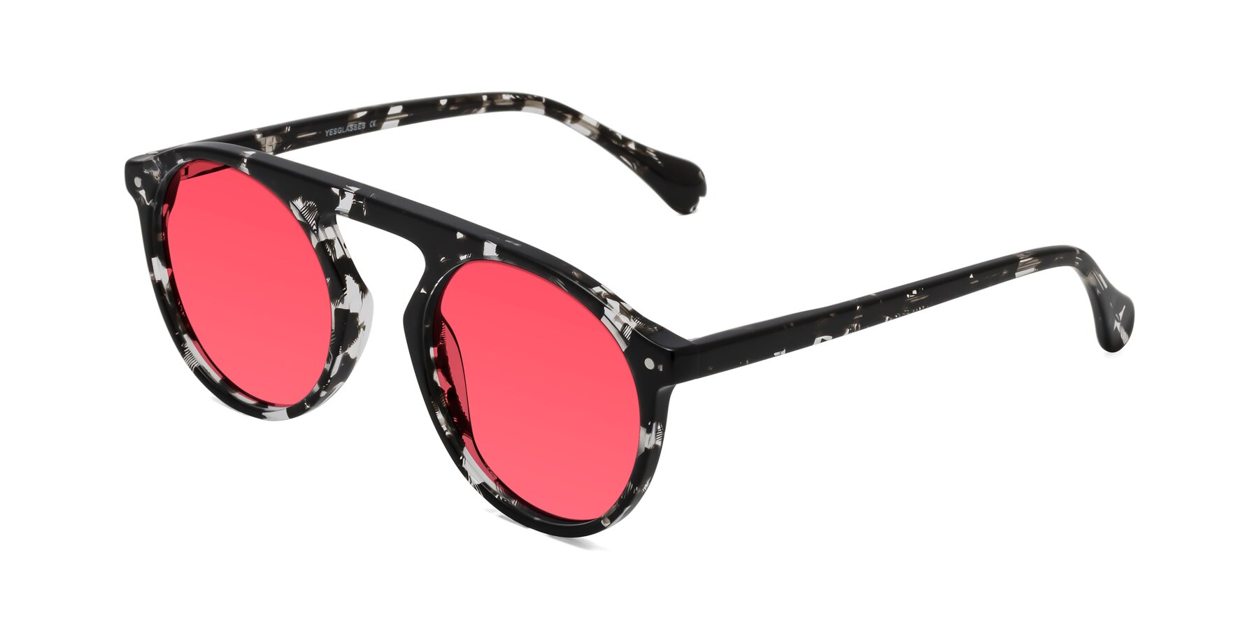 Angle of Gardon in Black Tortoise with Red Tinted Lenses