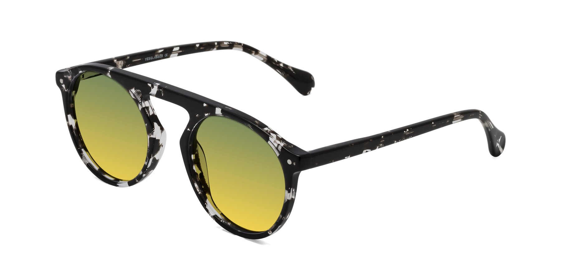 Angle of Gardon in Black Tortoise with Green / Yellow Gradient Lenses