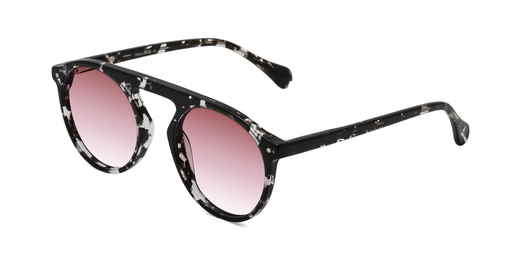 Angle of Gardon in Black Tortoise with Garnet Gradient Lenses