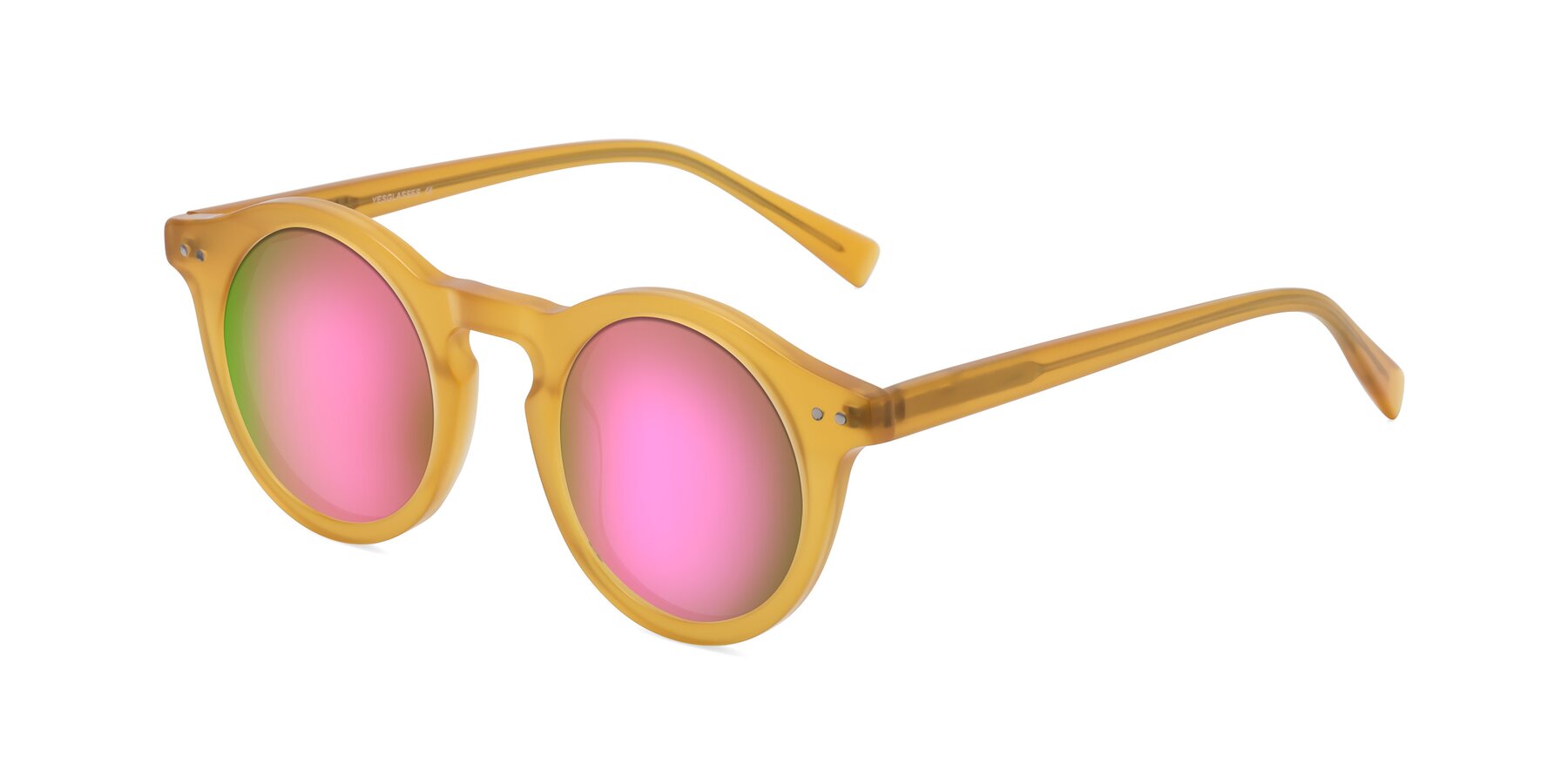 Angle of Baybe in Honey with Pink Mirrored Lenses