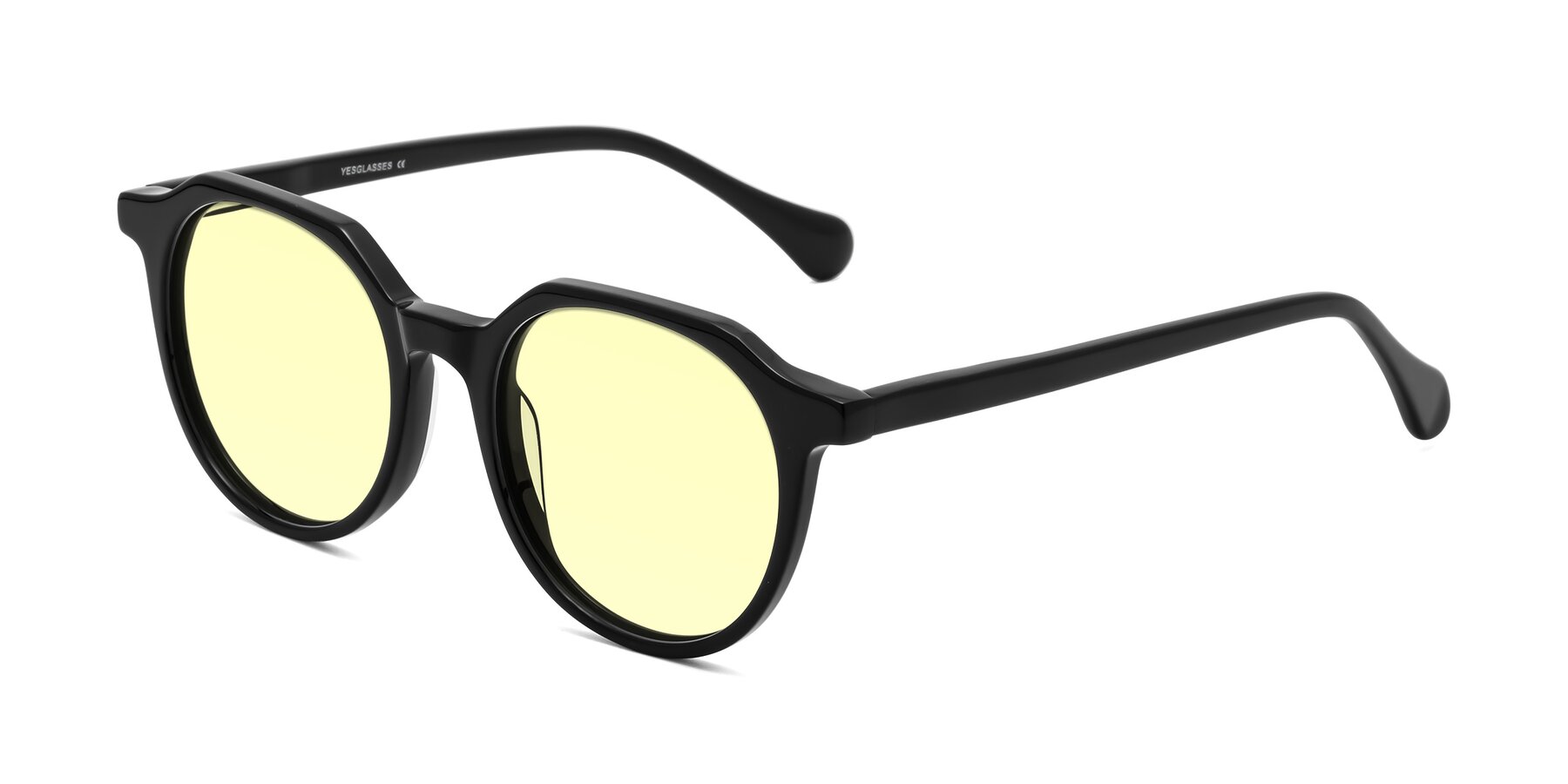 Angle of Payper in Black with Light Yellow Tinted Lenses