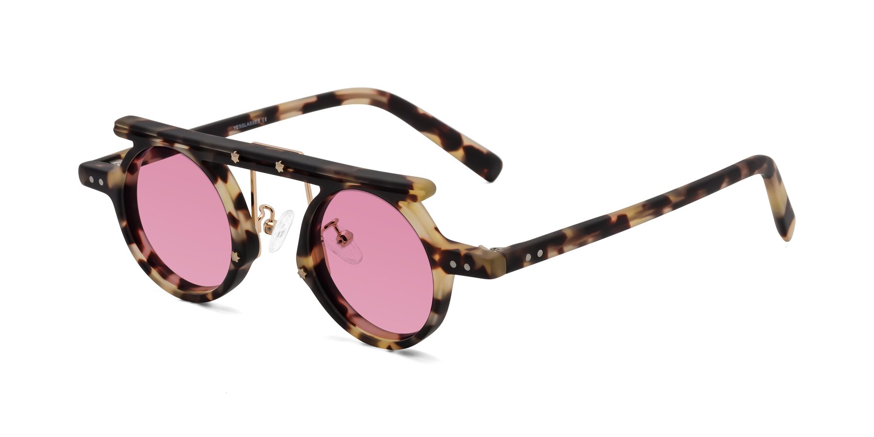 Angle of Deer in Sandstorm Tortoise with Medium Wine Tinted Lenses