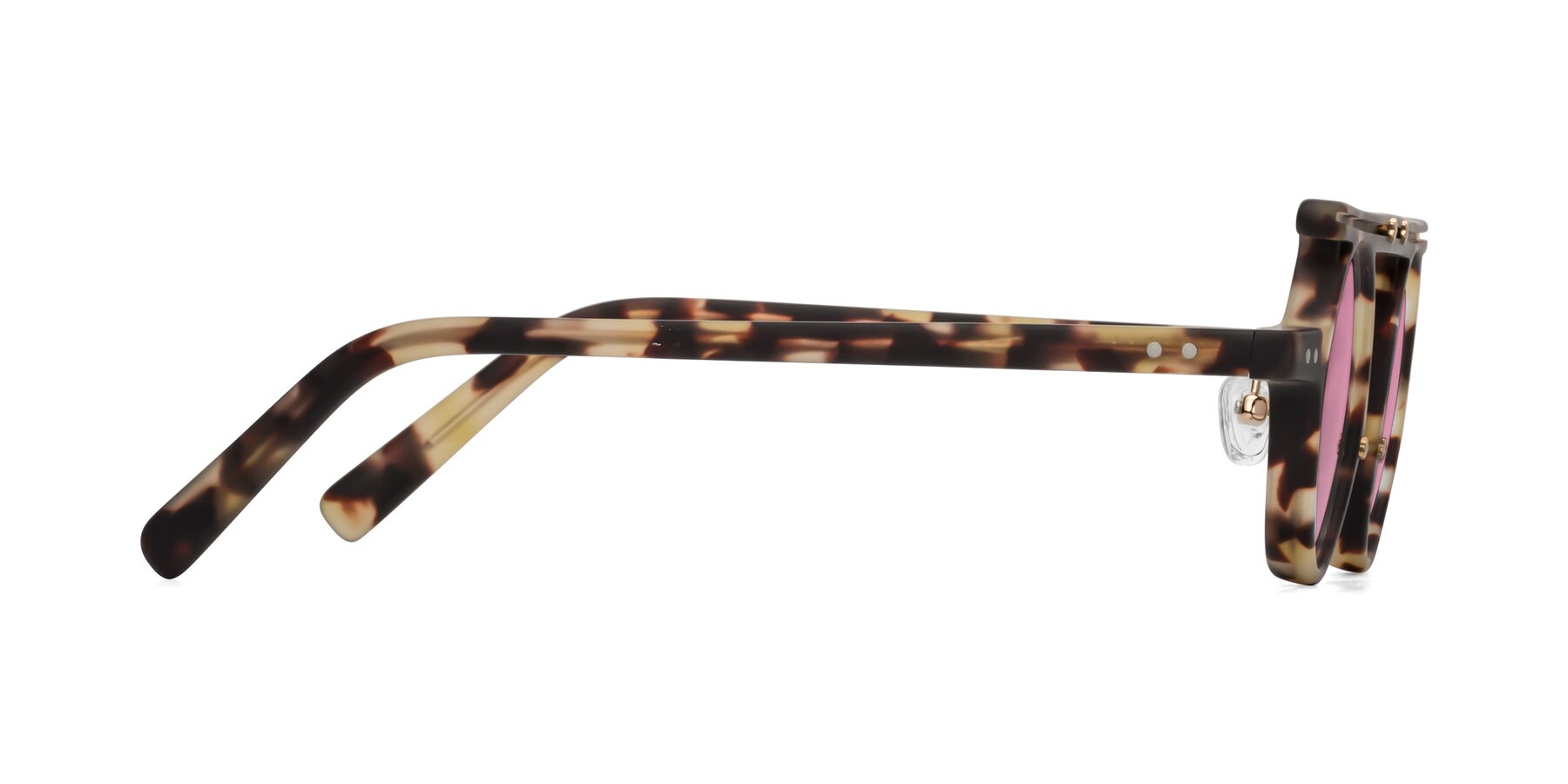 Side of Deer in Sandstorm Tortoise with Medium Wine Tinted Lenses