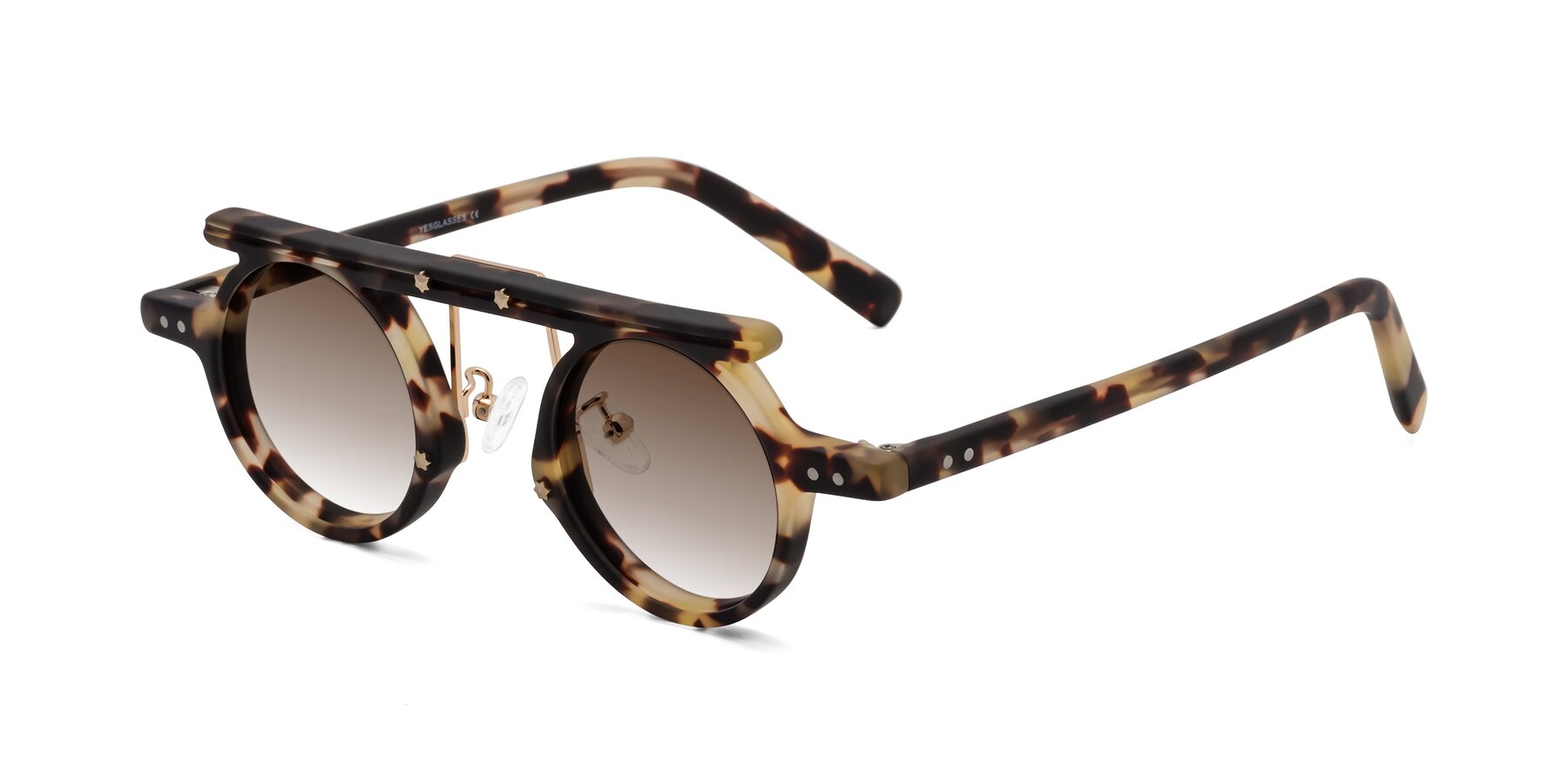 Angle of Deer in Sandstorm Tortoise with Brown Gradient Lenses