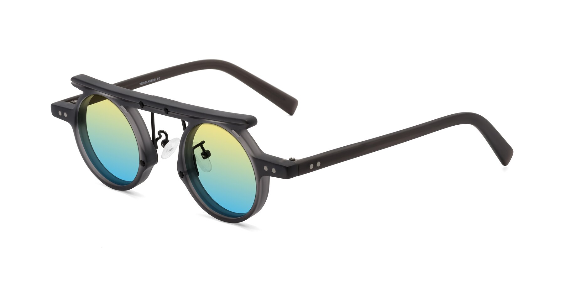 Angle of Deer in Matte Gray with Yellow / Blue Gradient Lenses