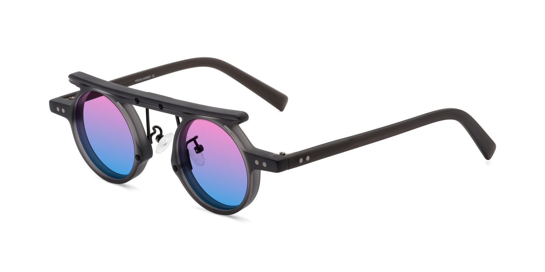 Angle of Deer in Matte Gray with Pink / Blue Gradient Lenses