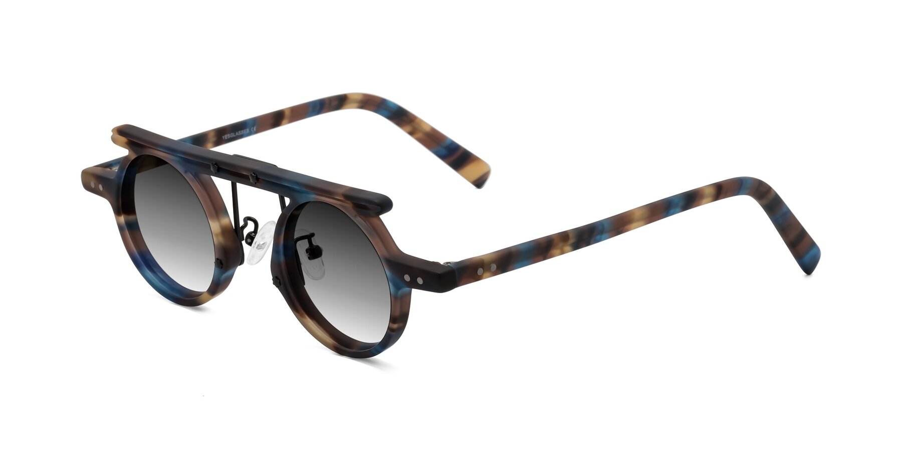 Angle of Deer in Nightfall Tortoise with Gray Gradient Lenses