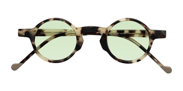 Front of Flag in Ivory Tortoise