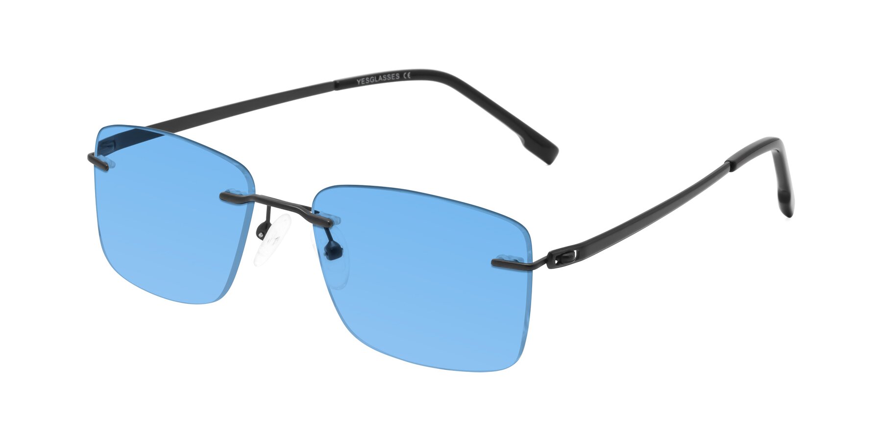 Angle of Yam in Matte Black with Medium Blue Tinted Lenses