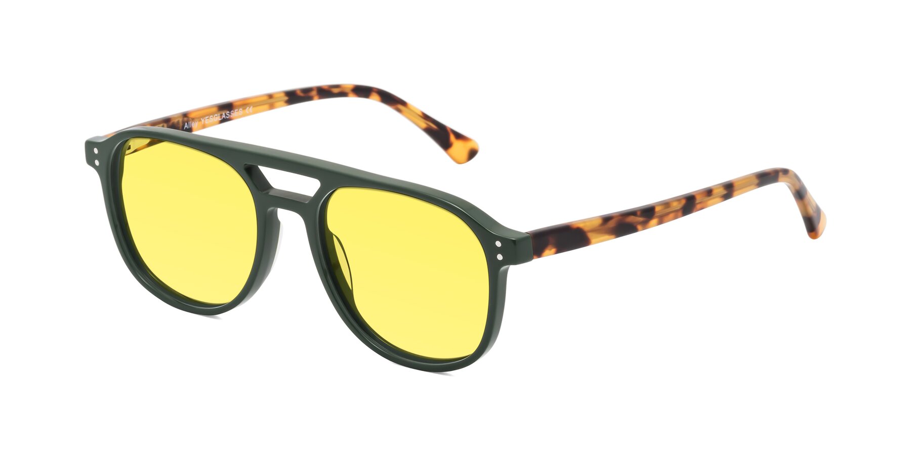 Angle of Alley in Seaweed-Tortoise with Medium Yellow Tinted Lenses