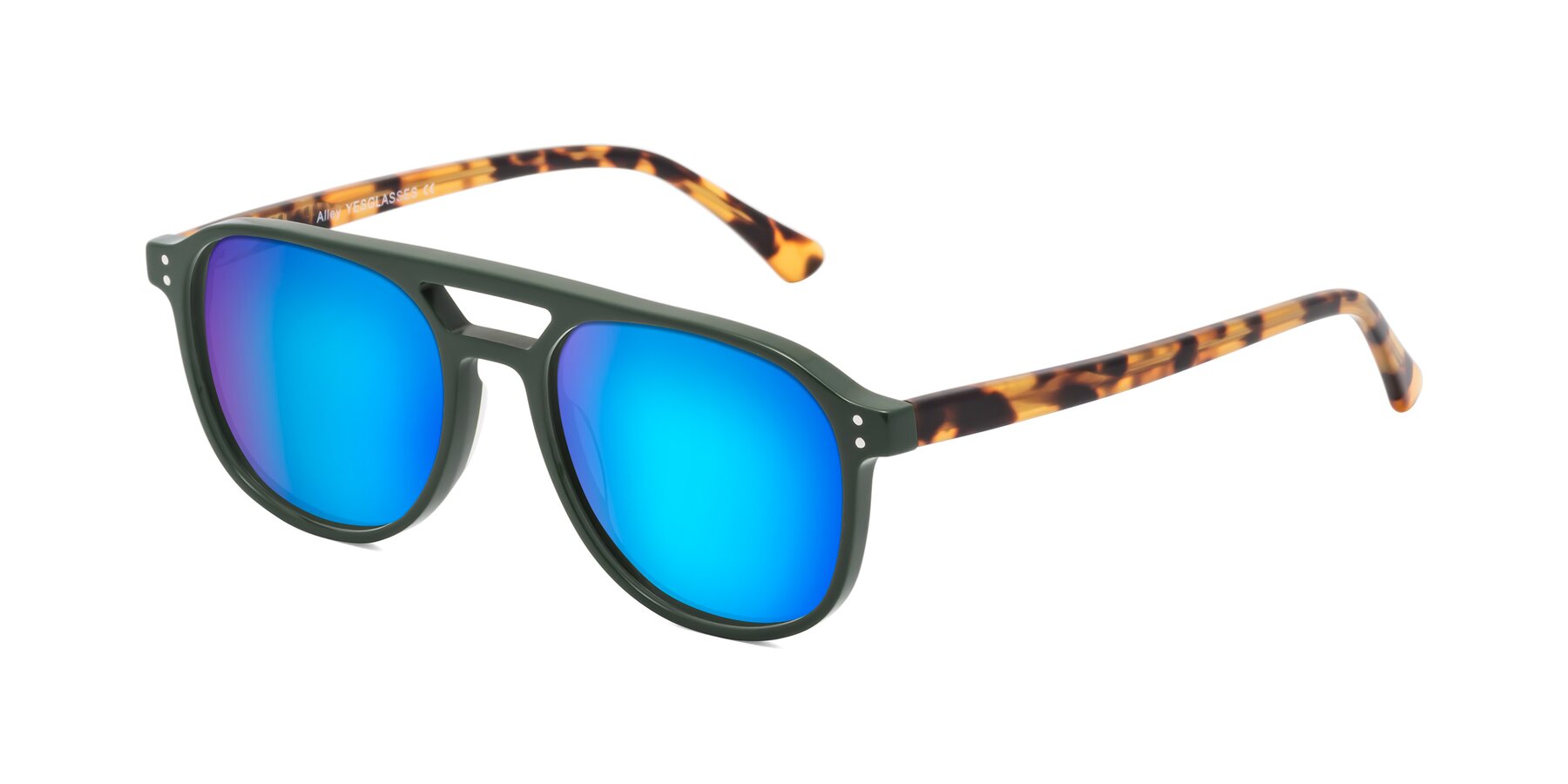 Angle of Alley in Seaweed-Tortoise with Blue Mirrored Lenses