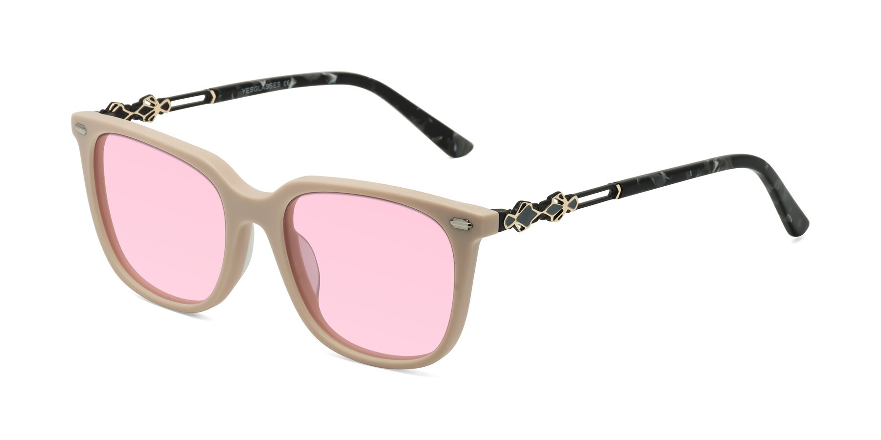 Angle of Dahlia in Ivory pink with Light Pink Tinted Lenses