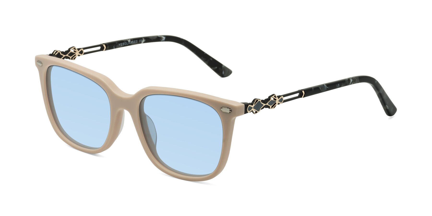 Angle of Dahlia in Ivory pink with Light Blue Tinted Lenses