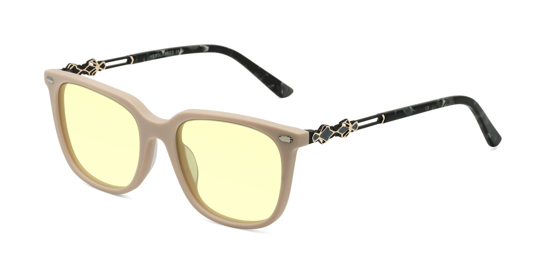 Angle of Dahlia in Ivory pink with Light Yellow Tinted Lenses