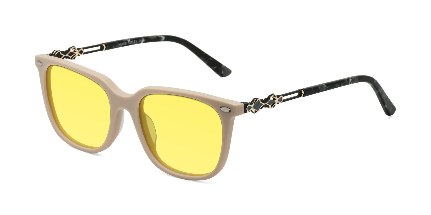 Angle of Dahlia in Ivory pink with Medium Yellow Tinted Lenses