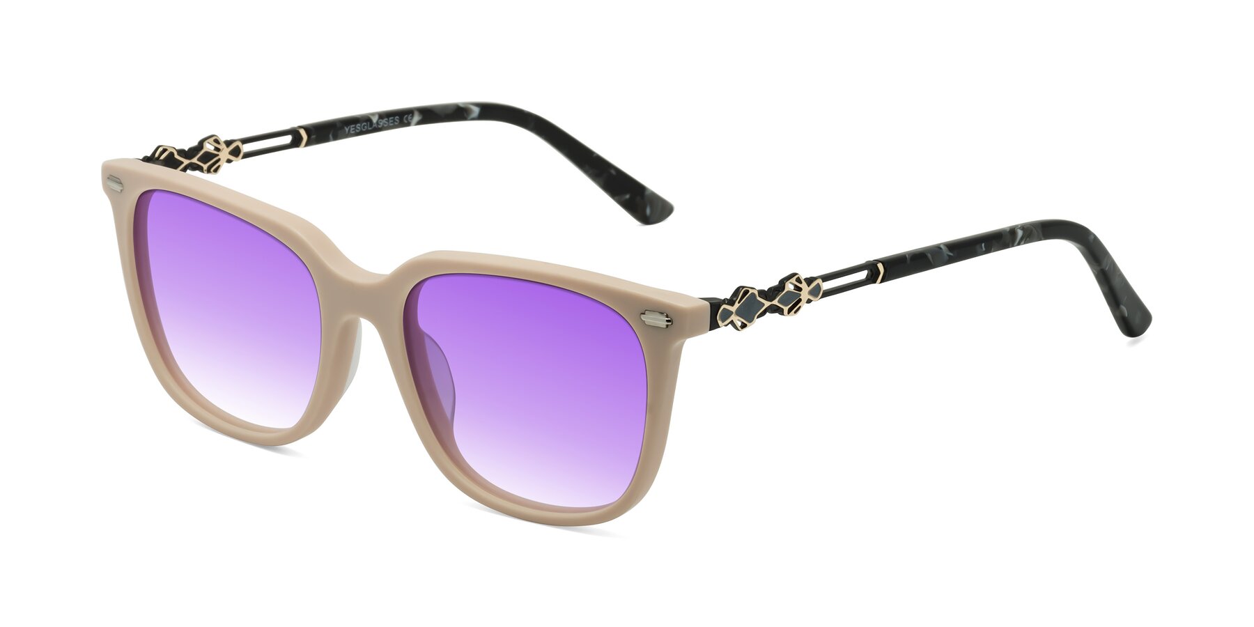 Angle of Dahlia in Ivory pink with Purple Gradient Lenses