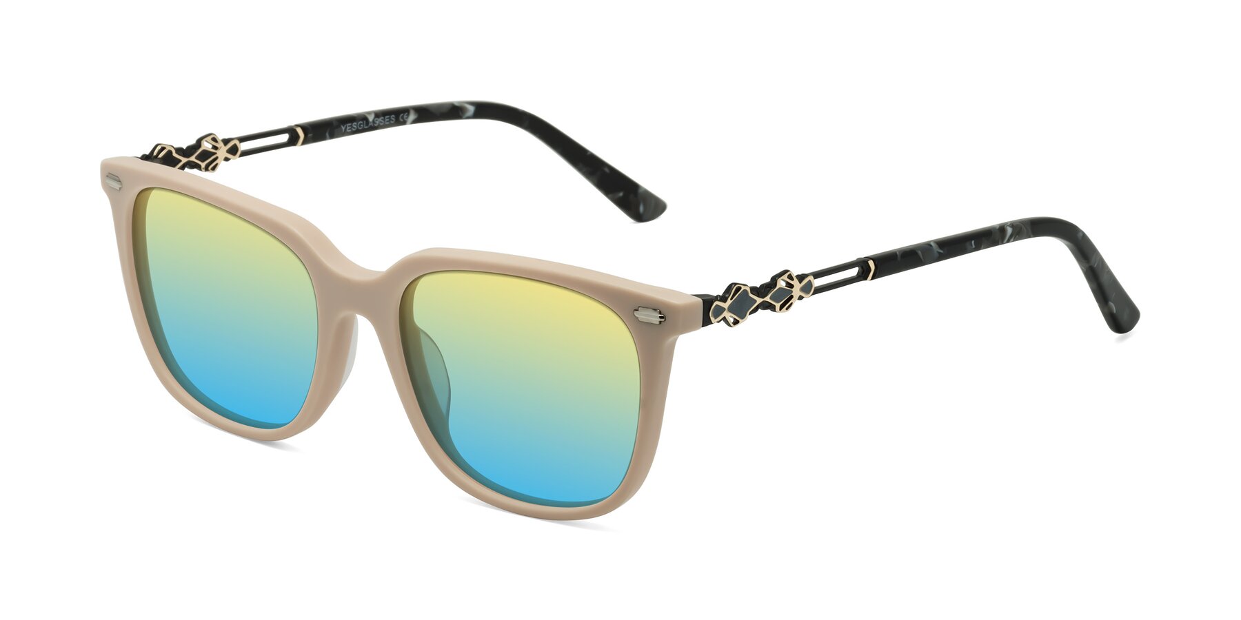 Angle of Dahlia in Ivory pink with Yellow / Blue Gradient Lenses