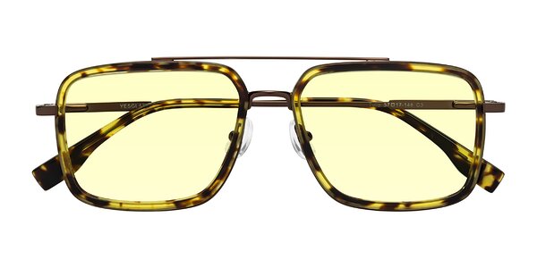 Front of Tulip in Tortoise / Brown