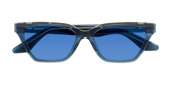 Front of Discolor in Blue / Champagne