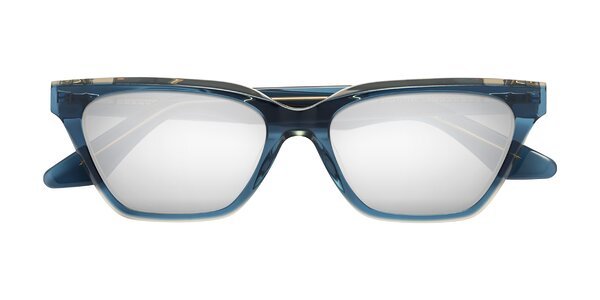 Front of Discolor in Blue / Champagne