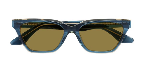 Front of Discolor in Blue/Champagne
