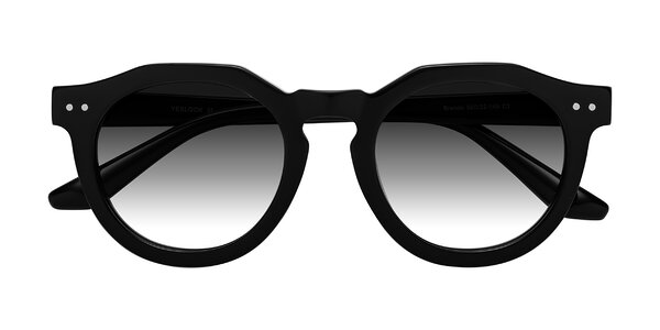Front of Brando in Black