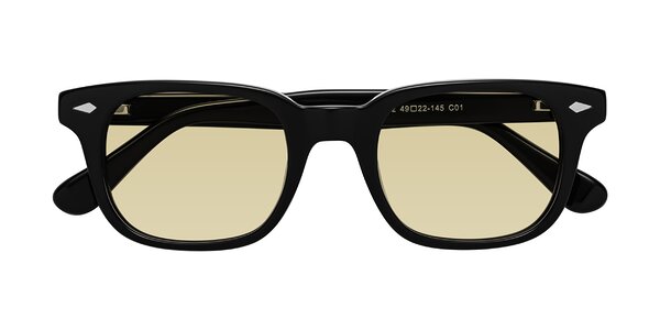 Front of Raemo in Black