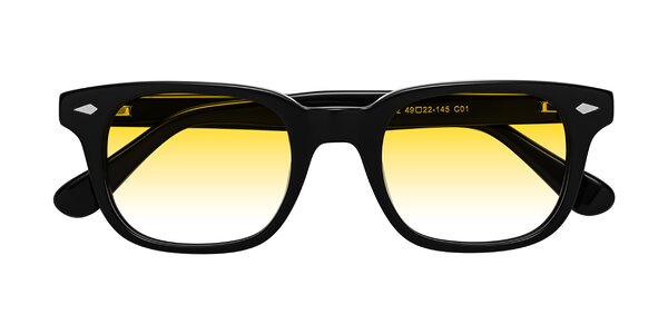 Front of Raemo in Black