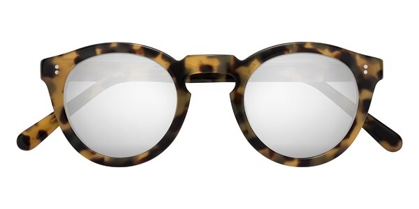 Front of Annie in Golden Tortoise
