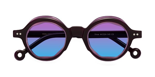 Front of Skoe in Eggplant