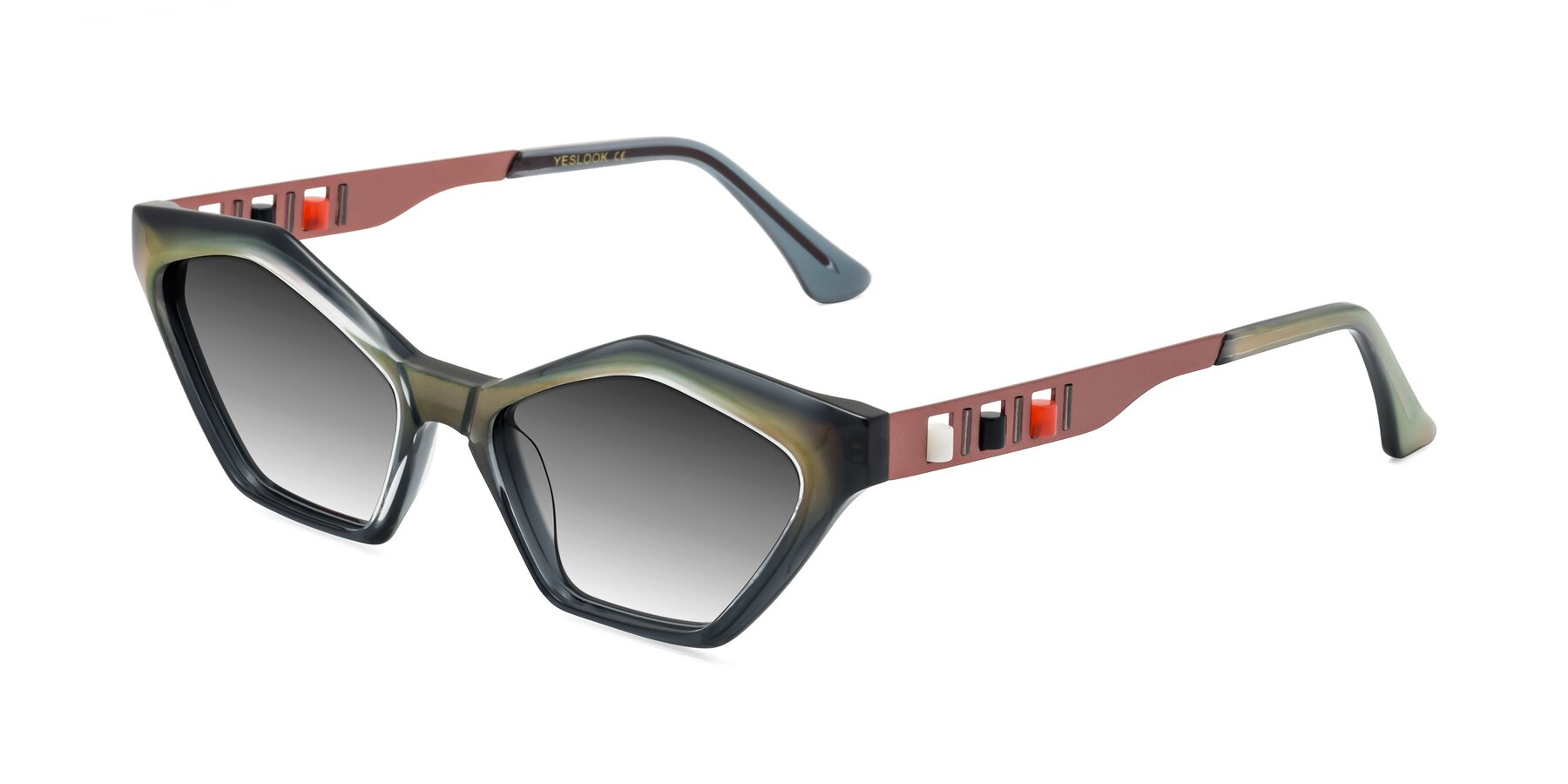 Angle of Prade in Iridescent Rust with Gray Gradient Lenses