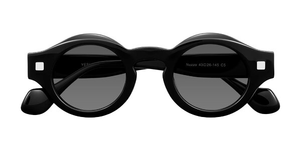 Front of Nuzzo in Black