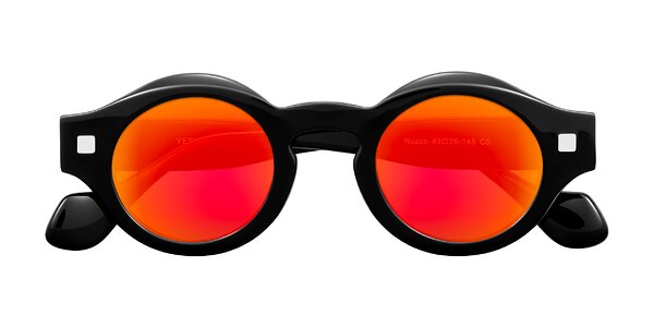 Front of Nuzzo in Black