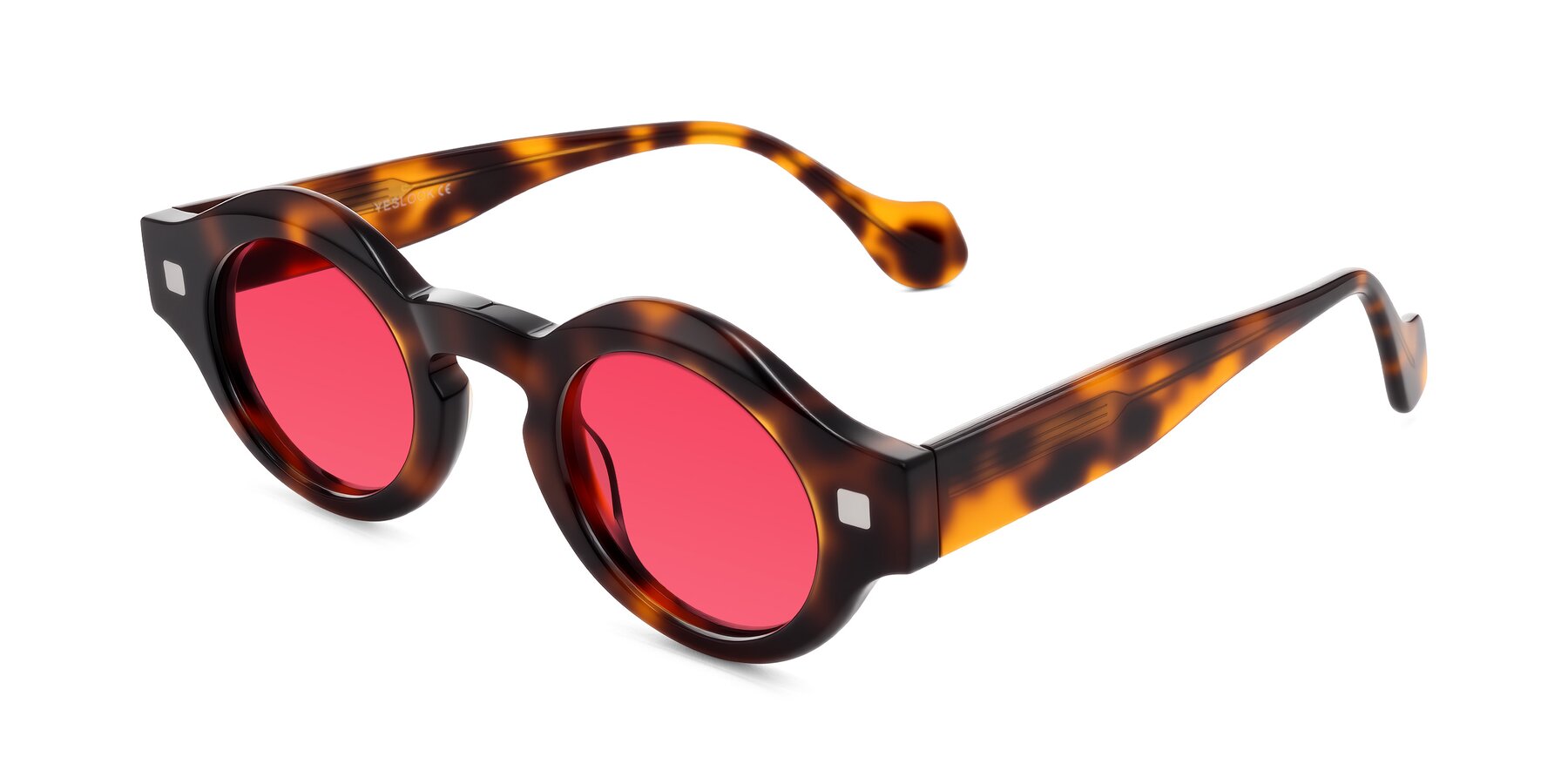 Angle of Nuzzo in Tortoise with Red Tinted Lenses