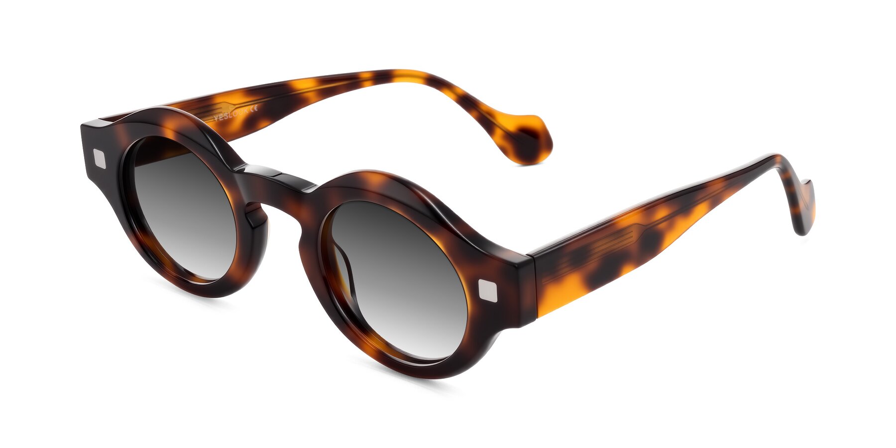 Angle of Nuzzo in Tortoise with Gray Gradient Lenses