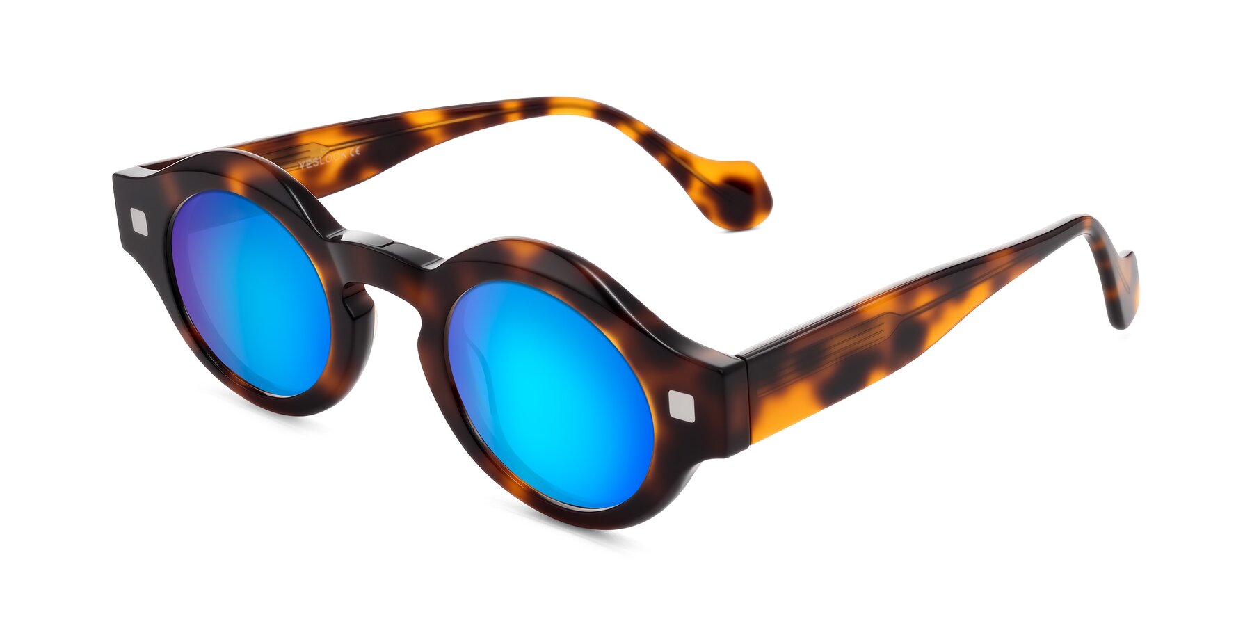 Angle of Nuzzo in Tortoise with Blue Mirrored Lenses