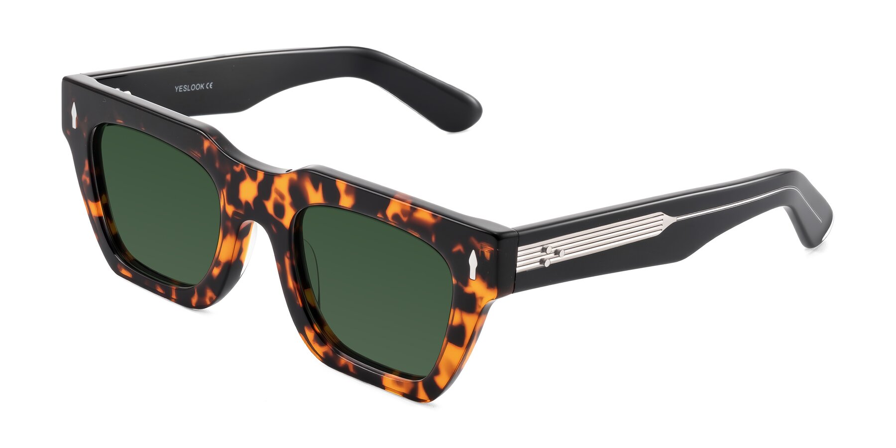 Angle of Padulla in Tortoise with Green Tinted Lenses