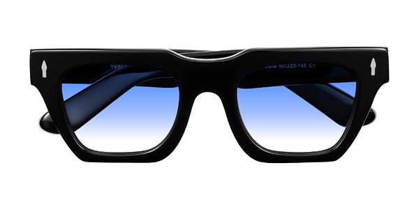 Front of Padulla in Black