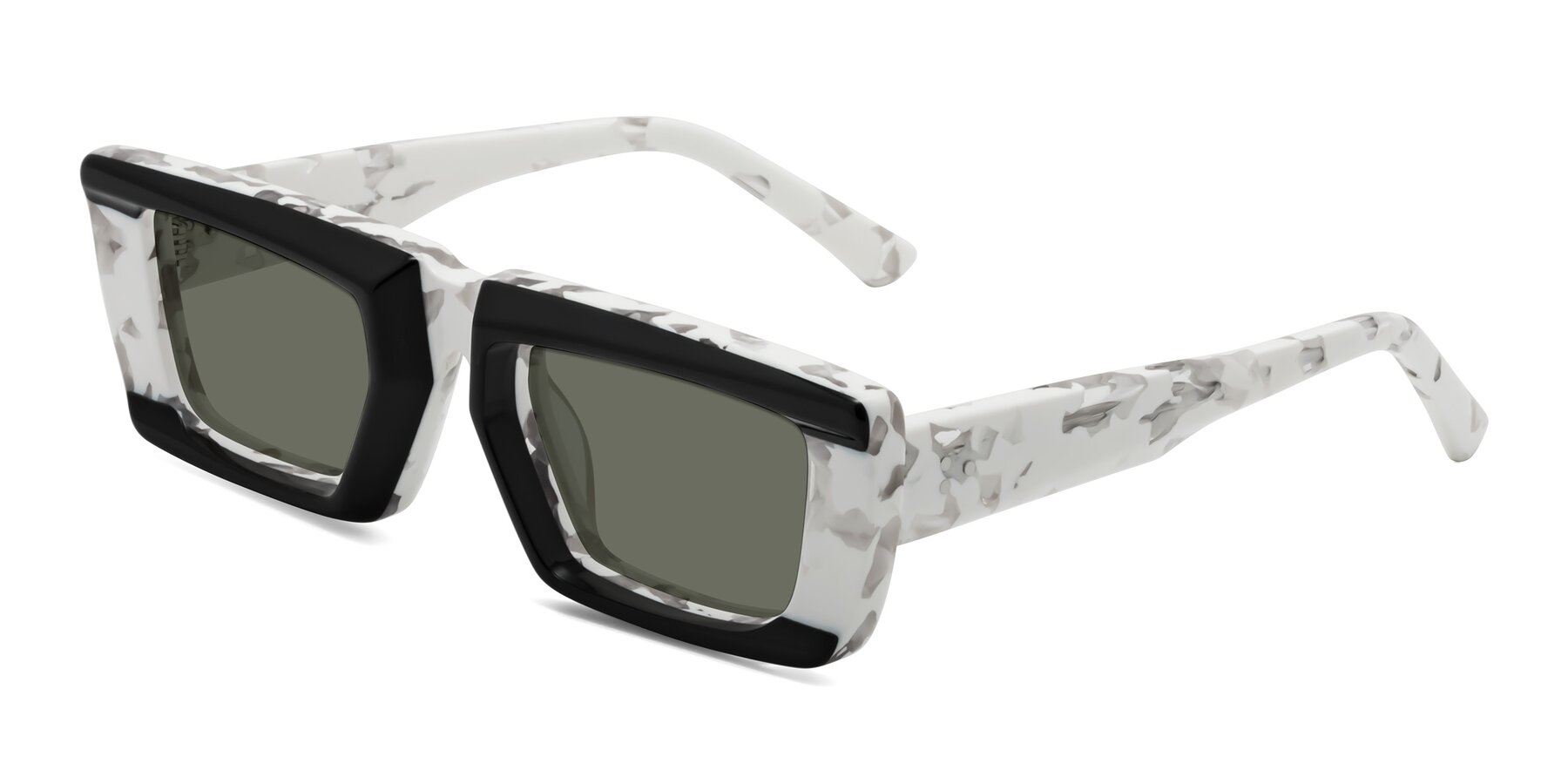 Angle of Hasan in Black-White Tortoise with Gray Polarized Lenses
