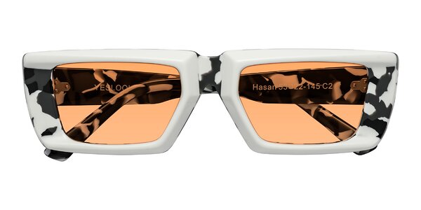 Front of Hasan in White / Black Tortoise